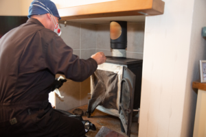 Comment entretenir votre chemin&eacute;e entre deux ramonages ?